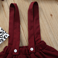 Vente chaude en gros Nouveau style Vêtements pour enfants Ensembles de vêtements Combinaison en dentelle et robe rouge avec longue traîne