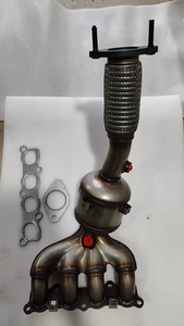 Transporteur en nid d'abeille en céramique Convertisseur catalytique collecteur d'origine pour Ford Fiesta 1.6 2011 2012 2013 2014 2015 2016 - Product Image 2