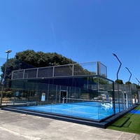 Terrain de padel à toit rétractable 20x10m, auvent motorisé électrique, protection contre la pluie et le soleil, verre panoramique