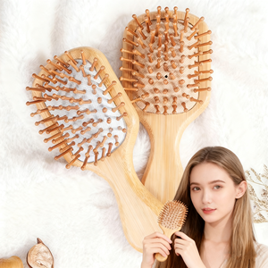 ชุดแปรงไม้ไผ่ธรรมชาติพร้อมโลโก้สั่งทำ แปรงนวดหนังศีรษะ แปรงไม้สำหรับสางผม - Product Image 1