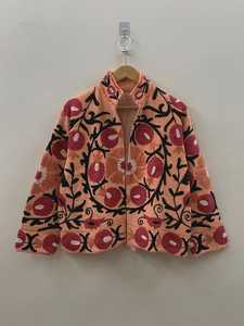 Chaqueta corta de algodón bordada estilo bohemio Peach TNT Suzani, abrigo de primavera, regalo para ella - Product Image 1