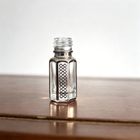 Flacons de parfum vintage noirs octogonaux gravés de 3 ml avec bouchon en forme de dôme de château et applicateur en verre