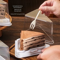 Boîte d'emballage en plastique transparente triangulaire pour mousse au chocolat, tiramisu, gâteau, dessert, avec fourchette