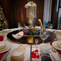 Centres de table de mariage modernes de haute qualité en or avec fleurs, vase en métal et cristaux pour décorations de table
