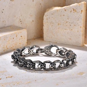 สร้อยข้อมือสแตนเลสสตีลสไตล์พังก์ชุบทองรูปหัวกะโหลกแนวย้อนยุคสำหรับผู้ชายทันสมัยสำหรับเป็นของขวัญครบรอบขายส่ง - Product Image 4