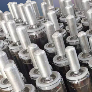 Calentador <span class=keywords><strong>de</strong></span> Agua Solar <span class=keywords><strong>de</strong></span> Alta Eficiencia <span class=keywords><strong>de</strong></span> 200L con Diseño <span class=keywords><strong>de</strong></span> Tubo Evacuado, Tubo <span class=keywords><strong>de</strong></span> Calor, Vidrio al Vacío y Acero Inoxidable - Product Image 3