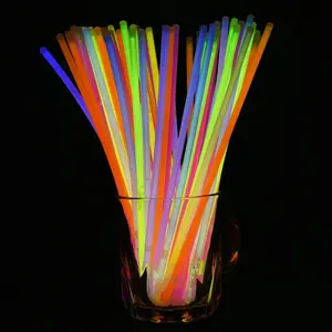 LED Glow Sticks Pulseiras Com Conectores Neon Party Favor Suprimentos Decoração Luz para o Halloween Dance Wedding Birthday