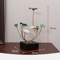 Meilleures ventes Nouveauté Créatif Décoration de mariage en fer, fleurs et feuilles, plantes en céramique, fleurs artisanales, lotus pour décorations, lotus doré décoratif