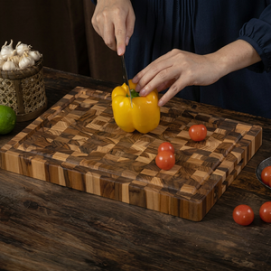 Planche à découper rectangulaire en bois à grain apparent avec motif mosaïque, antidérapante, pour cuisine - Product Image 1
