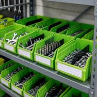 Boîte à outils d'atelier avec séparateurs, compatible avec les étagères standard, jaune bleu vert personnalisé, conteneur de rangement à façade ouverte