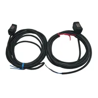 Capteur photoélectrique Keyence PZ-G51T Thrubeam avec amplificateur intégré, zone active de 20 m pour la détection et le comptage d'objets