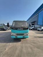 Camion de transfert de déchets compressés JAC 5,8 m³ avec pompe manuelle, chargement arrière, moteur Euro 6 Diesel, pour nettoyage urbain, vente directe usine