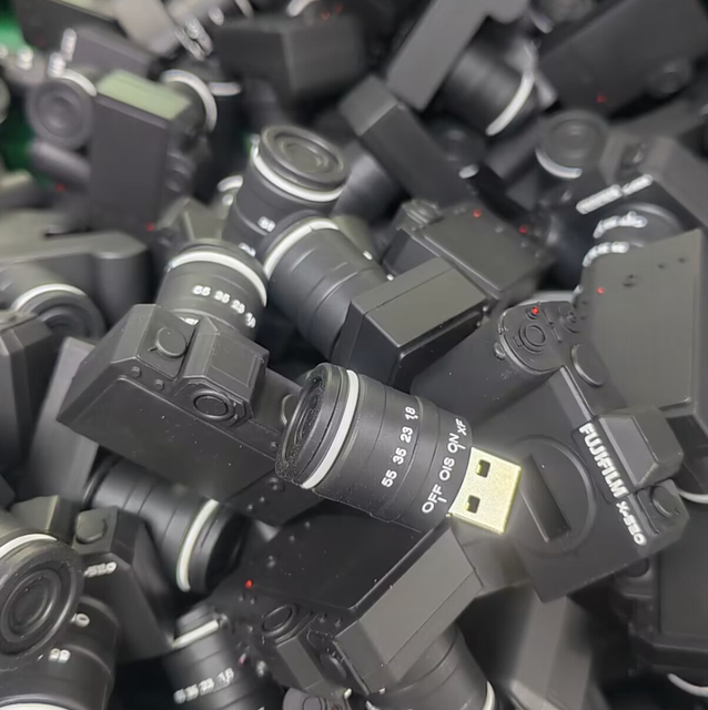 2023 Hot Sale Factory Produce Original Design 2D 3DPVC Custom Different Shape Gifts USB Flash Drives with Custom logo