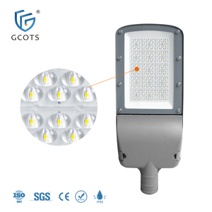 Lámpara de Calle LED de Alta Luminosidad con Carcasa Impermeable IP65 de Aluminio Fundido a Presión, Ángulo Ajustable de 30-150W - Product Image 6