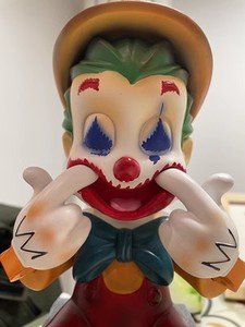 Estatuas Decoración 3D Artesanía de resina para la decoración del hogar Payaso Articulación Muñeca limitada Adorno Muñeca Sentada GK Pinocho Estatuas - Product Image 3