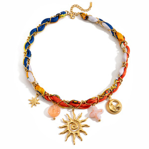 Collier Pendentif Soleil Lune Étoiles en Acier Inoxydable Bijou Tendance Accessoire de Mode Origine Yiwu JDN0308030 - Product Image 5