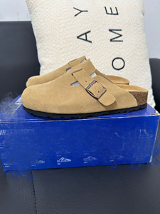 Hot Selling Women's Sandals Daily <strong>Clogs</strong> Closed Toe Cushioned Soft Breathable Soft-soled Shoes Velvet Slip-on - Product Image 3