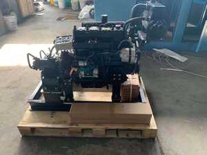 Motor Marino Nuevo de 50 HP y 2200 rpm, Modelo 490 para Barco con Caja de Cambios Avanzada - Product Image 4