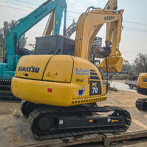 Excavadora Pequeña Original Komatsu PC70-8 de 7 Toneladas con Motor de Alta Eficiencia para Construcción Urbana y Rural - Product Image 2
