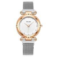 Montre Femme Tendance à Quartz, Sertie de Diamants, Boîtier Métallique, Bracelet Acrylique 30mm – Modèle « Lazy Person » – Meilleure Vente à l'Export