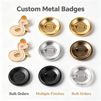 Épinglette en émail personnalisée en forme de serpent de dessin animé, plaquée or, en alliage de zinc, badge animal en métal surélevé sur mesure
