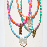 Collier de perles colorées pour femme, pendentif animal marin superposé style bohème, bijou pour l'été, la plage, ou comme cadeau