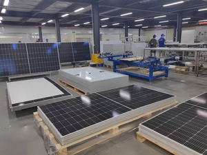 Chất lượng cao năng lượng mặt trời bảng điều khiển mô-đun với kính đôi bảng điều khiển năng lượng mặt trời mô-đun quang điện trong kho giá tốt nhất - Product Image 6