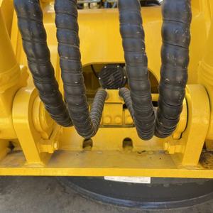 Excavadora de cadenas Komatsu PC110 usada, modelo 2022, 11 toneladas, motor y engranajes en configuración original, mantenimiento completo. - Product Image 3