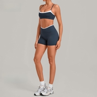 Ensemble de sport pour femme 2026 : Soutien-gorge de sport à col carré color block, short de yoga, tenue d'entraînement sans manches patchwork, ensemble de fitness pour la gym