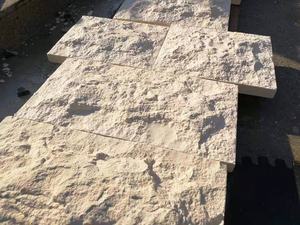 Revestimiento de Pared Exterior de Piedra Caliza Beige con Superficie Natural Dividida Personalizada para Revestimiento de Paredes Exteriores - Product Image 5