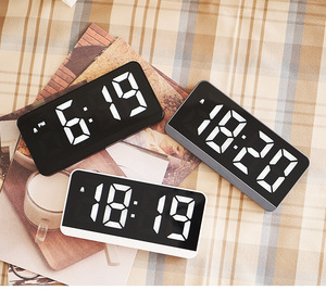 Mới Đến Đơn Giản Kỹ Thuật Số Đồng Hồ Báo Thức Bằng Giọng Nói Điều Khiển Bàn Cạnh Giường Ngủ Đồng Hồ LED Đồng Hồ Lịch Nhiệt Độ Máy Tính Để Bàn Phòng Ngủ Văn Phòng - Product Image 5