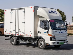 Camionnette électrique 4x2, 130 kW, autonomie de la batterie 90-110 kWh, portée 240 km, carrosserie fermée, véhicule de <span class=keywords><strong>livraison</strong></span> de marchandises tout temps - Product Image 1