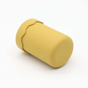 Gobelet en silicone sans BPA pour l'alimentation de bébé Gobelet en silicone sans BPA avec paille L Vente en gros - Product Image 3