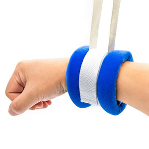 สายรัดข้อมือและข้อเท้าเพื่อการตรึงอยู่กับที่ ทำจากวัสดุผ้าฝ้ายที่สวมใส่สบาย ระดับ Class I สำหรับผู้สูงอายุ - Product Image 1