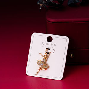 XUPING perhiasan grosir Aksesori jumlah besar berlapis emas wanita es keluar bunga hati bintang lucu kreatif mode liontin pesona - Product Image 4