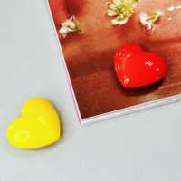 2023 gros personnalisé cosmétique Mini vide en plastique amour coeur brillant à lèvres Tubes rouge à lèvres rouge à lèvres étui brosse conteneurs Tube