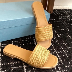 Sandales de marque haut de gamme pour femmes les plus vendues & Chaussons de luxe tendance, ballerines décontractées d'été pour femmes, tailles 35-45 - Product Image 2