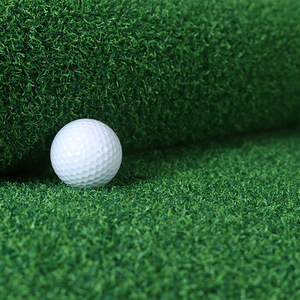 หญ้าเทียมสีเขียว 18 กก. ความหนาแน่นสูง พรมปูพื้นสนามกีฬากลางแจ้ง วัสดุ PEPP - Product Image 4