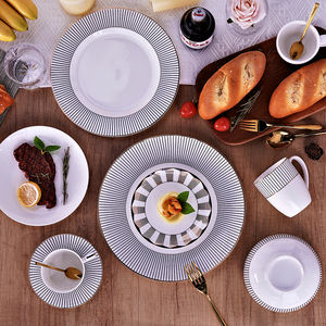 畅销经典晚餐套装复古骨瓷牛排拼盘黑金雷餐具婚礼派对活动餐盘 - Product Image 1