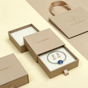 Boîte cadeau de luxe noire mate personnalisée avec insert en mousse, emballage rigide magnétique haut de gamme pour <span class=keywords><strong>whisky</strong></span>, champagne et ensemble de liqueurs - Product Image 1