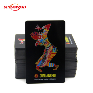 カスタマイズされた高級CR80サイズ13.56MHzオールブラックスマートNFCカード - Product Image 3