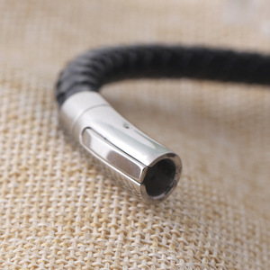 Bracelet en corde de cuir de vache tressé 8 mm noir avec boucle réglable, bijou pour homme, cadeau - Product Image 2