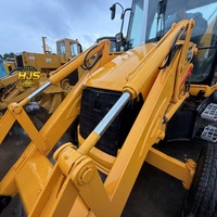 Chargeuse-pelleteuse 4x4 d'occasion JCB 3CX 4CX en bon état de marche pour travaux de génie civil