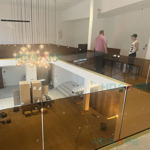 Prix d'usine Garde-corps en verre pour balcon, avec base en U pour extérieur, pour projets de villas, appartements, hôtels, bureaux et bâtiments - Product Image 2