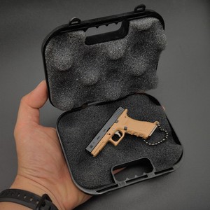 Llavero con Forma de Pistola G17 1/3 con Caja Táctica Especializada, Mini Llavero Pistola, Regalos para el Día del Padre - Product Image 5