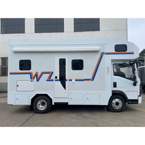 SINOTRUK HOWO Commander Camion Léger Aménagé Type C, Camping-car Familial Entièrement Équipé, Diesel 8AT 5T, pour Voyages en Voiture et Activités de Plein Air - Product Image 2