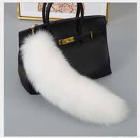 Queue de renard véritable en gros, 35-45 cm, queue de renard moelleuse en fourrure animale pour accessoires de décoration, porte-clés en fourrure de renard naturelle