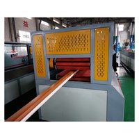 PVC/UPVC/WPC bois composite fenêtre et porte profileuse cadre faisant la ligne d'extrusion de la machine