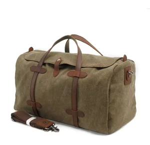 Sac fourre-tout en toile cirée avec logo personnalisé Sac de week-end <span class=keywords><strong>polochon</strong></span> en cuir imperméable de grande capacité à la mode avec sangle en cuir et fermeture éclair - Product Image 5