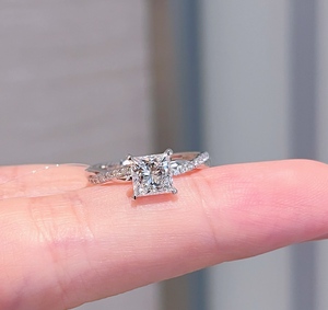 Bague Xinfly PT950 avec diamant de laboratoire 1,0 ct, bijoux de fiançailles, alliance de mariage, design personnalisé - Product Image 5